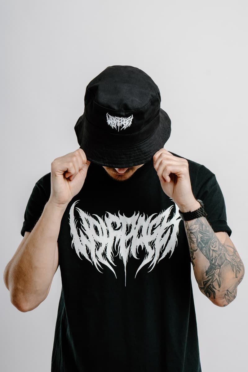 Black hat with CORE BUCKET HAT print - Wolfpack Clothing
