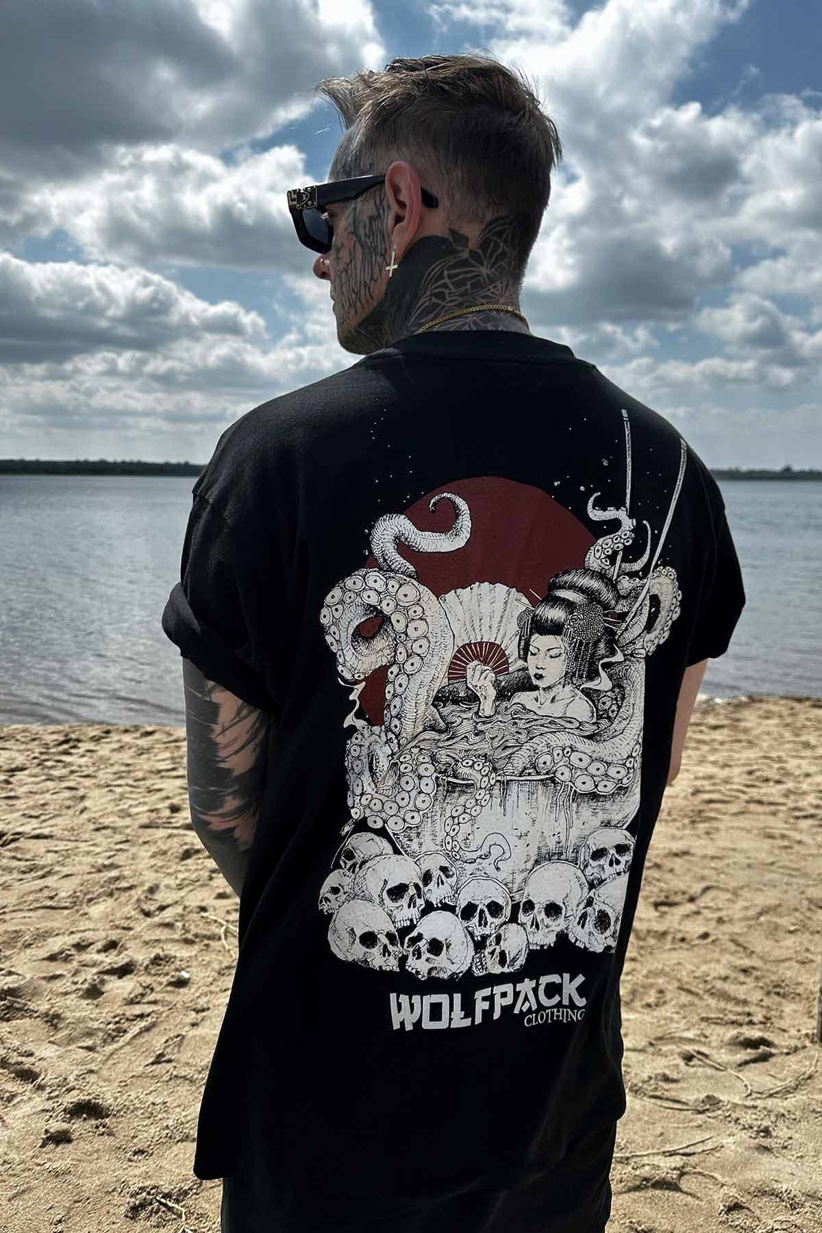 Black oversized t-shirt with TAKO OVERSIZED TEE UNISEX print - Wolfpack Clothing