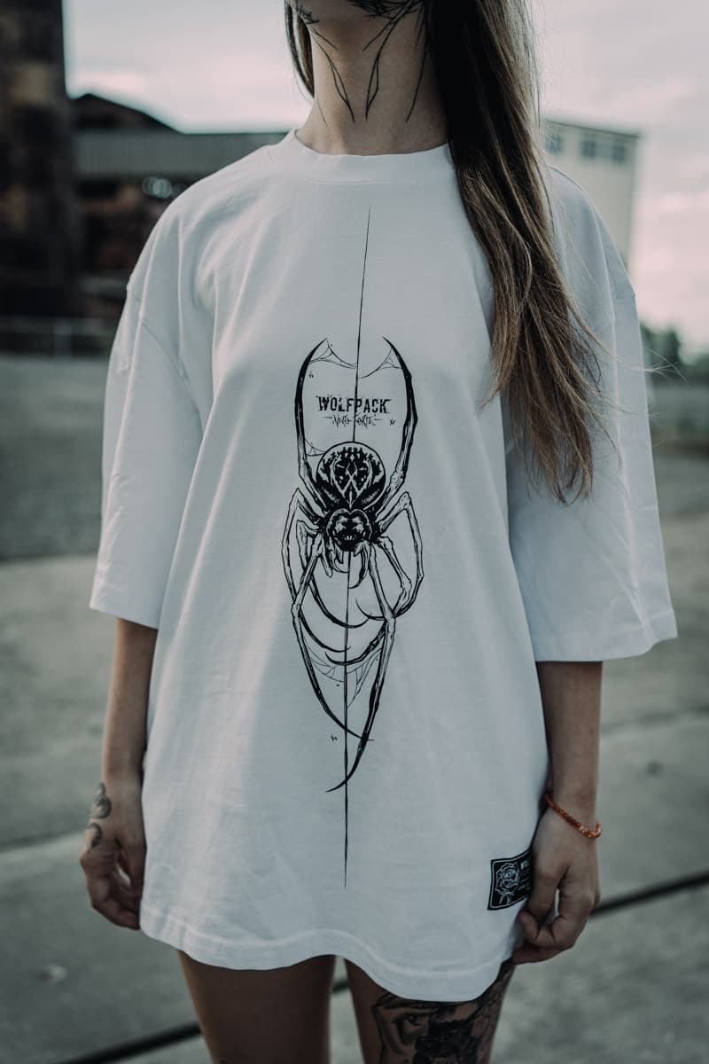 White oversized t-shirt with CONNECTION OVERSIZED TEE UNISEX print - Wolfpack Clothing