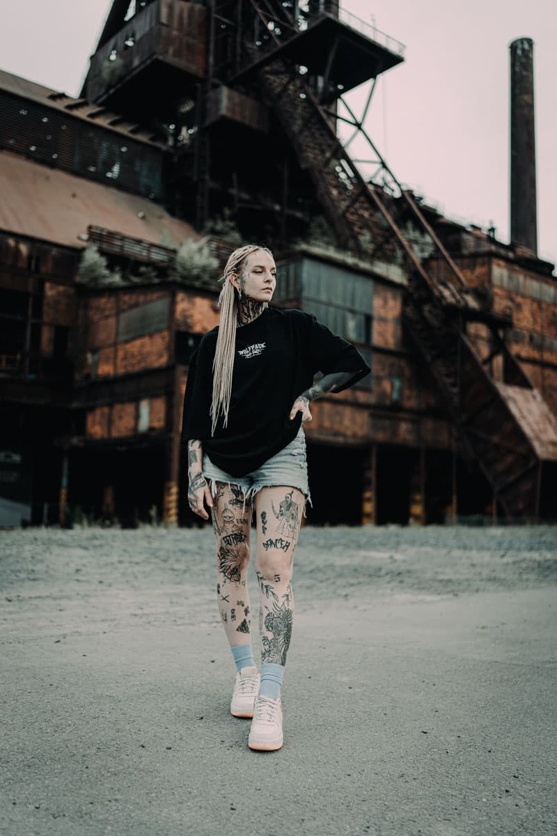 Black oversized t-shirt with TOTEM OF DEATH OVERSIZED TEE UNISEX print - Wolfpack Clothing