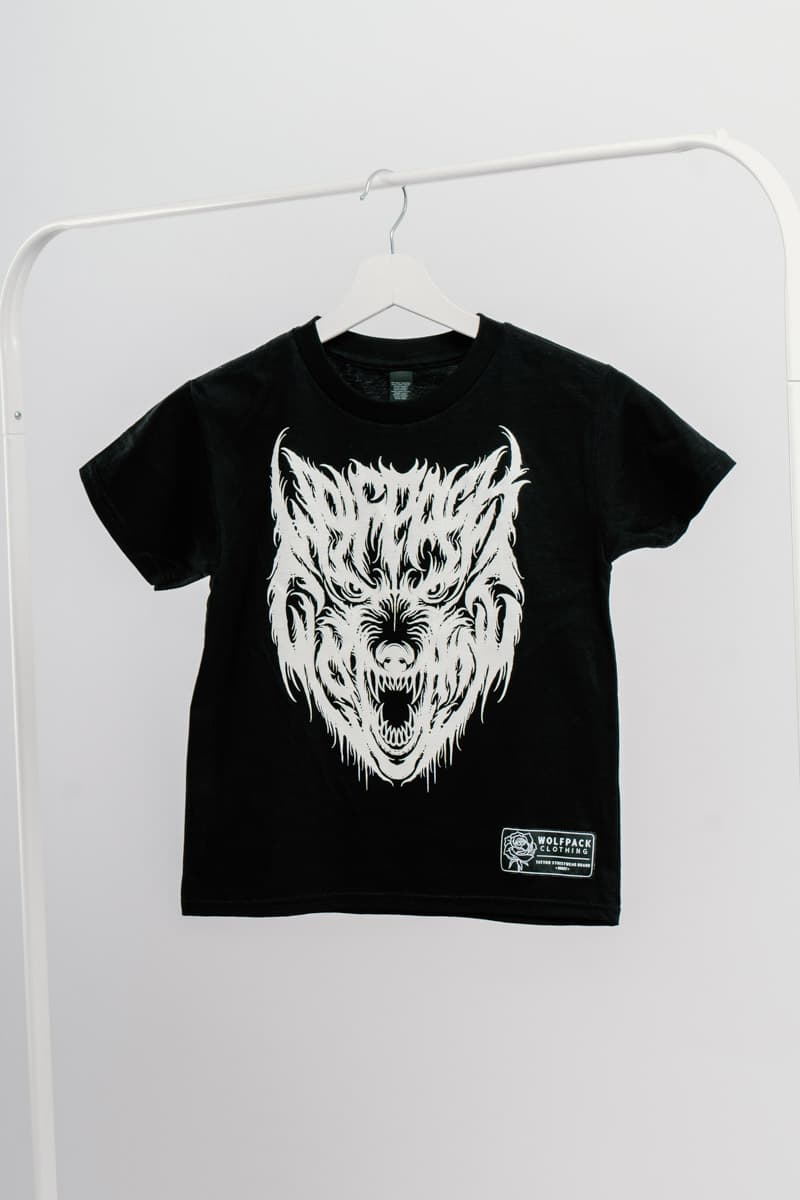 Black kids t-shirt with CORE WOLF TEE KIDS print - Wolfpack Clothing