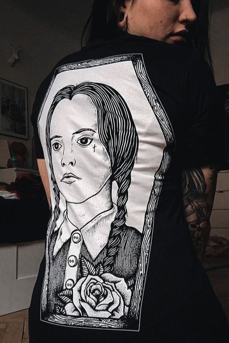 Black t-shirt with POISONED ROSE TEE UNISEX print - Wolfpack Clothing