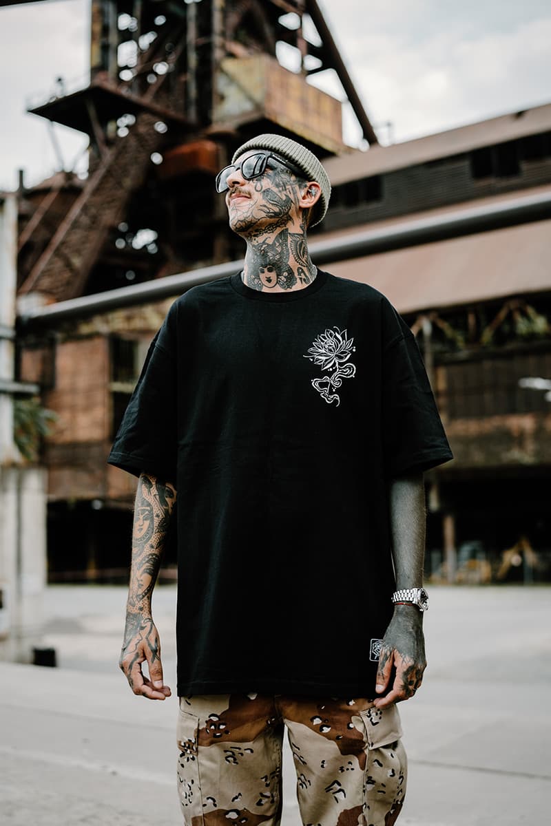 Black t-shirt with SERPENT OF SIAM TEE UNISEX print - Wolfpack Clothing