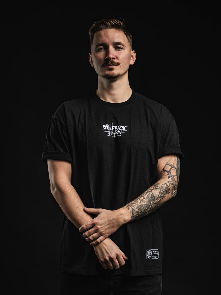 Black t-shirt with TOTEM OF DEATH TEE UNISEX print - Wolfpack Clothing