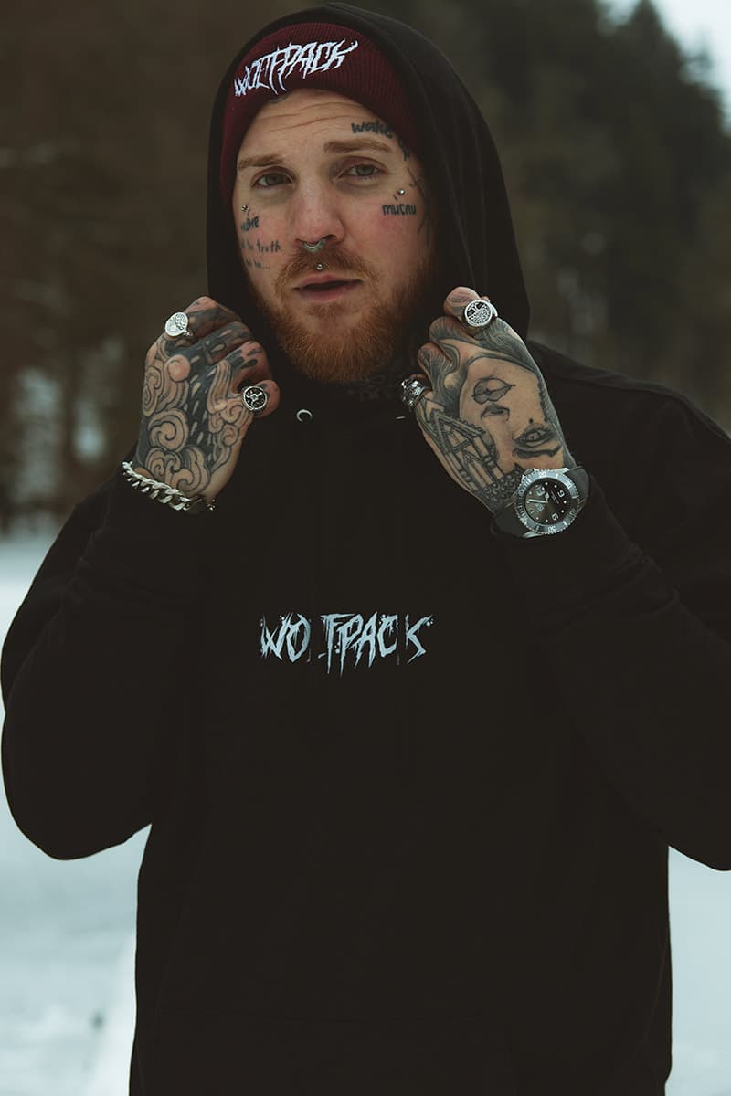 Black hoodie with FOX SPIRIT HOODIE UNISEX print - Wolfpack Clothing