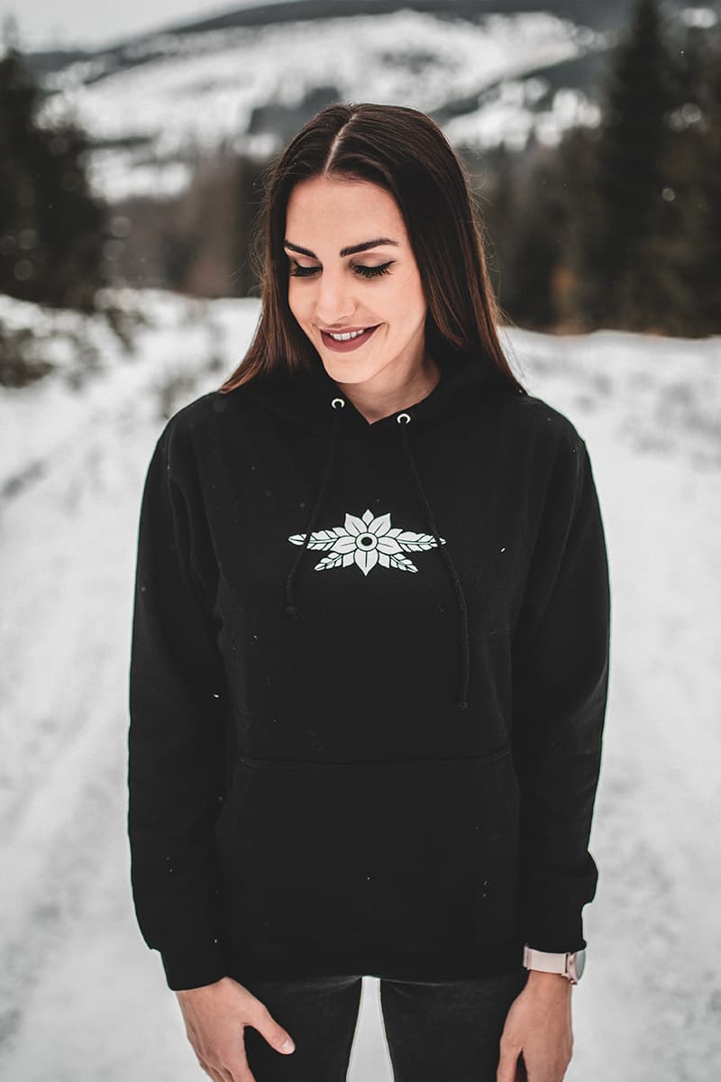 Black hoodie with OLD SCHOOL WOLF HOODIE UNISEX print - Wolfpack Clothing