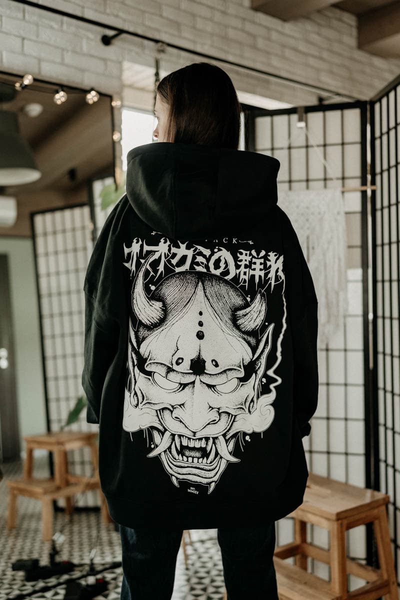Black oversized hoodie with HANNYA OVERSIZED HOODIE UNISEX print - Wolfpack Clothing