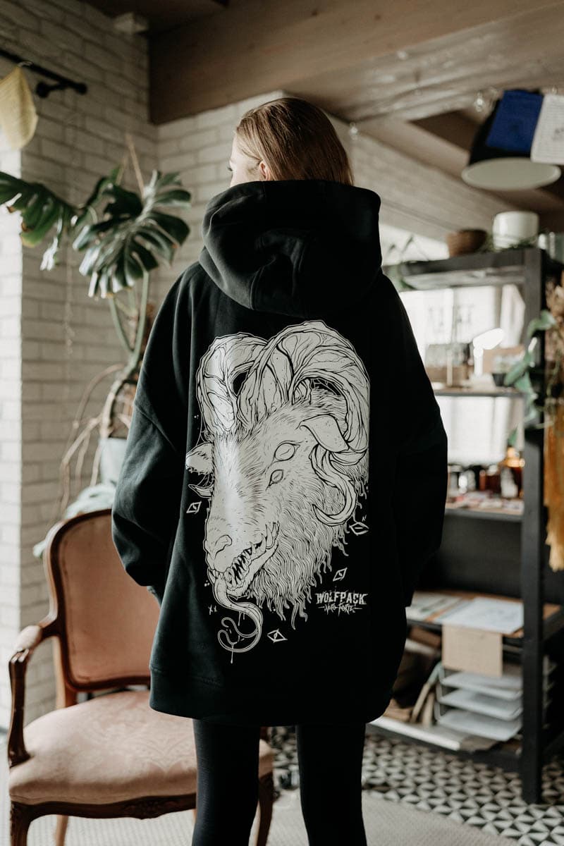 Black oversized hoodie with MORNING STAR OVERSIZED HOODIE UNISEX print - Wolfpack Clothing