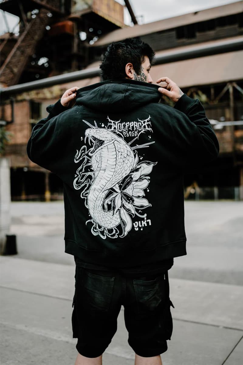 Black oversized hoodie with SERPENT OF SIAM OVERSIZED HOODIE UNISEX print - Wolfpack Clothing