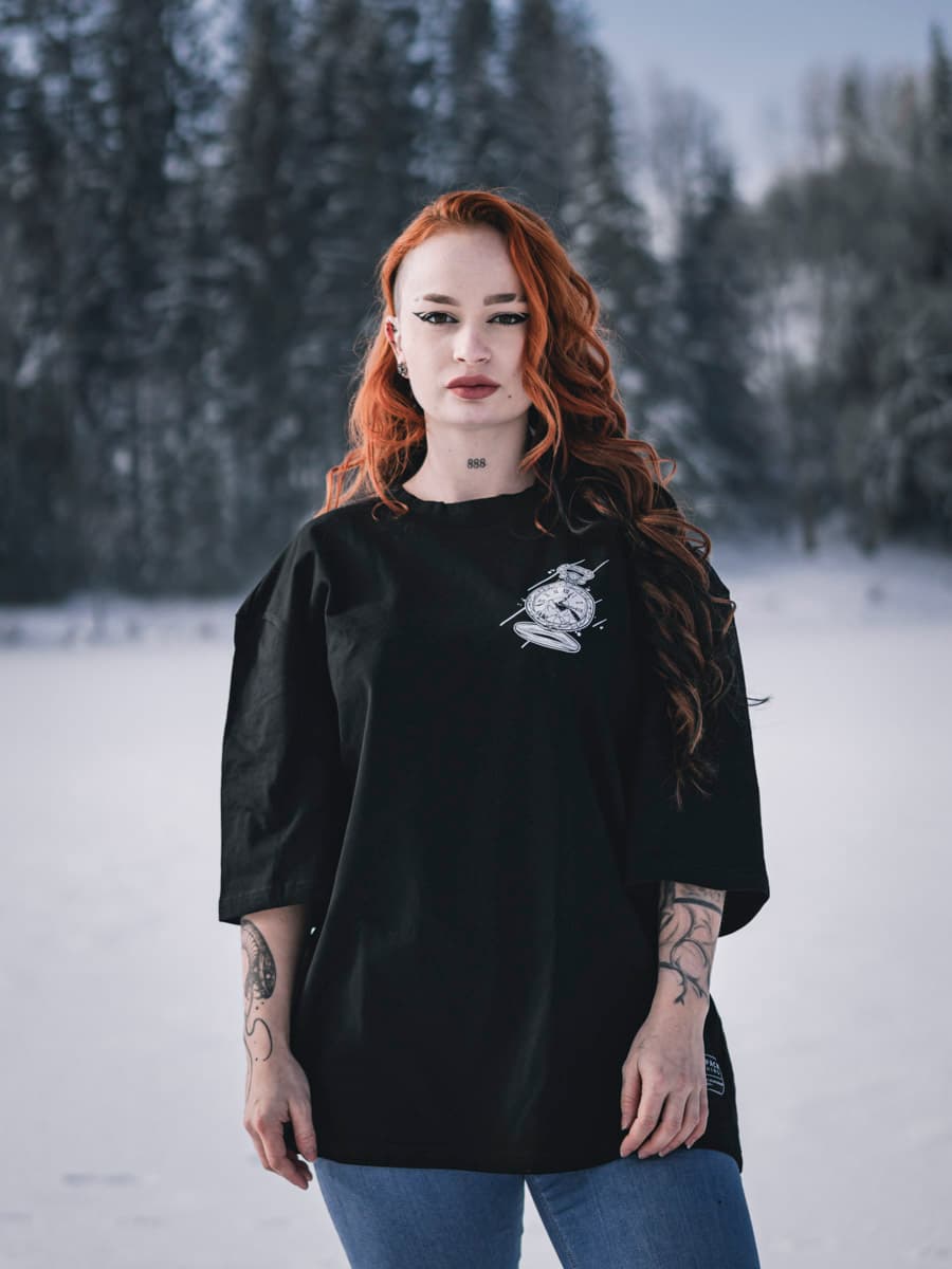 Black oversized t-shirt with ARCTIC WIND OVERSIZED TEE UNISEX print - Wolfpack Clothing