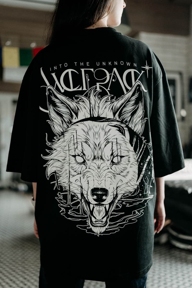 Black oversized t-shirt with CALL OF THE WILD OVERSIZED TEE UNISEX print - Wolfpack Clothing