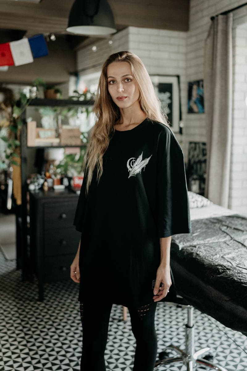 Black oversized t-shirt with CREATURE OF PREY OVERSIZED TEE UNISEX print - Wolfpack Clothing