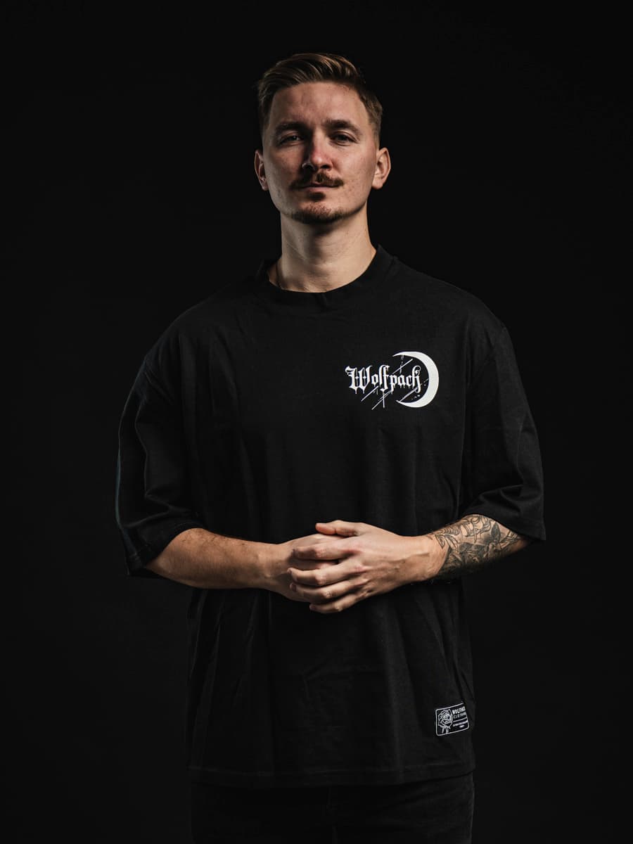 Black oversized t-shirt with ECLIPSE OVERSIZED TEE UNISEX print - Wolfpack Clothing