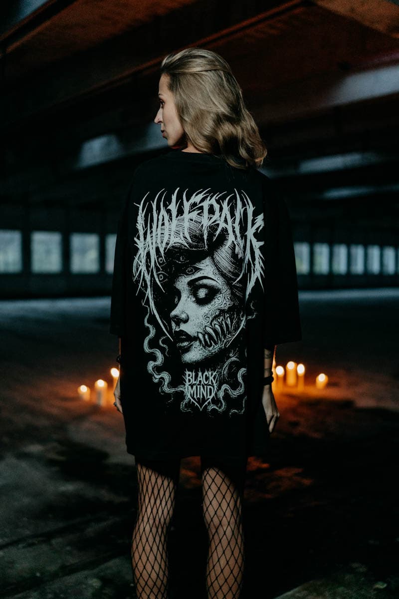 Black oversized t-shirt with INNER EYE OVERSIZED TEE UNISEX print - Wolfpack Clothing