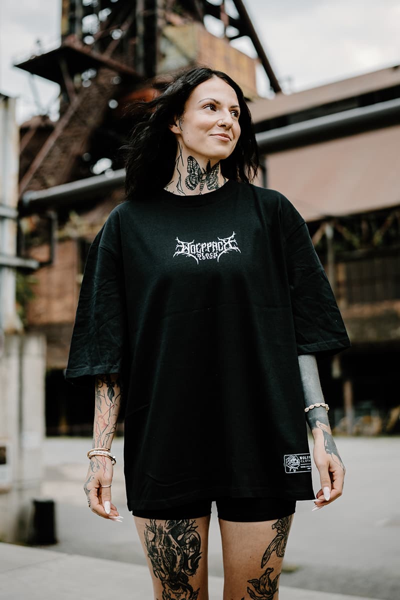 Black oversized t-shirt with JUNGLE KING OVERSIZED TEE UNISEX print - Wolfpack Clothing