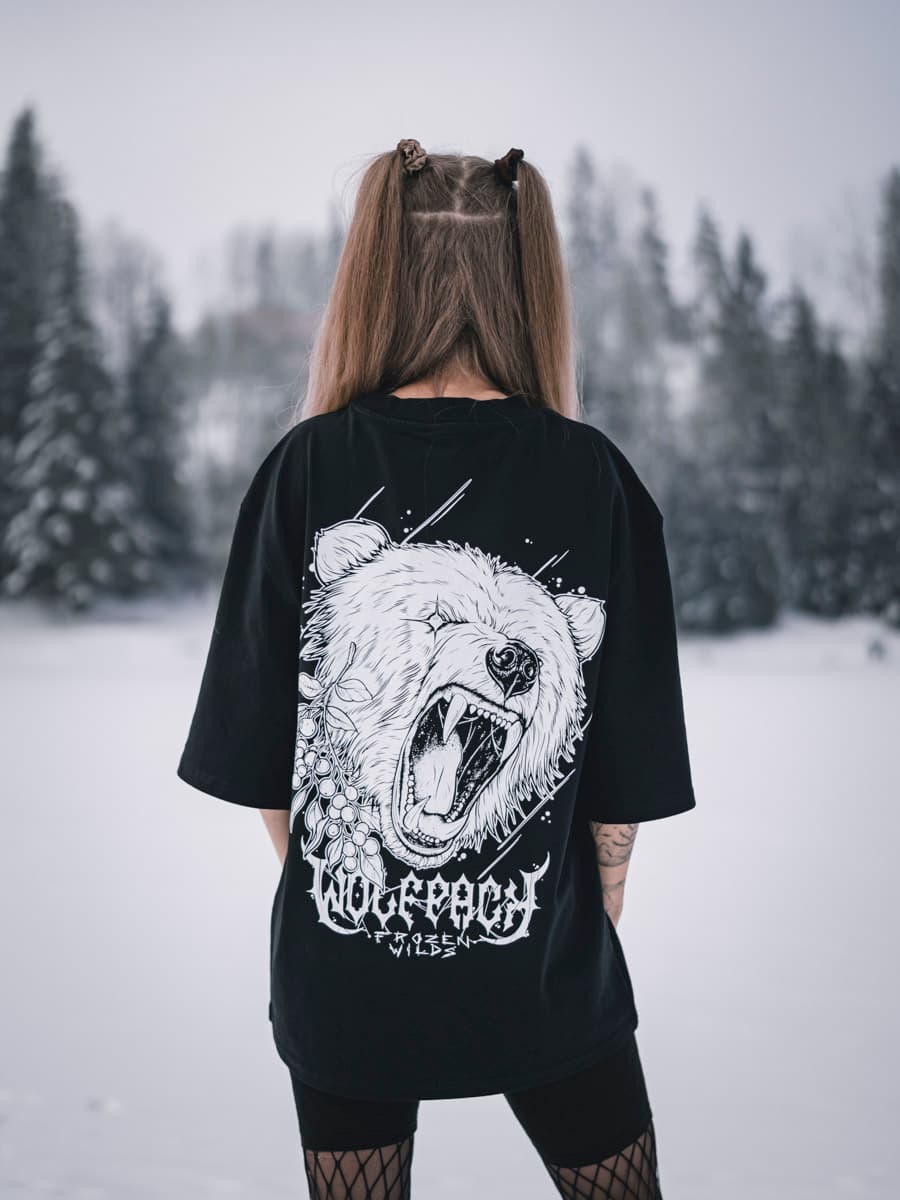 Black oversized t-shirt with NORDIC HUNTER OVERSIZED TEE UNISEX print - Wolfpack Clothing