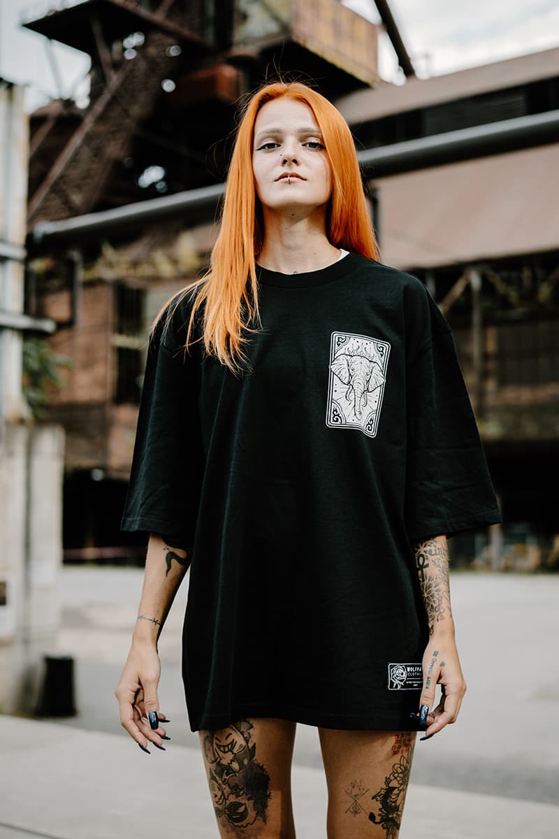 Black oversized t-shirt with ROYAL TUSKS OVERSIZED TEE UNISEX print - Wolfpack Clothing