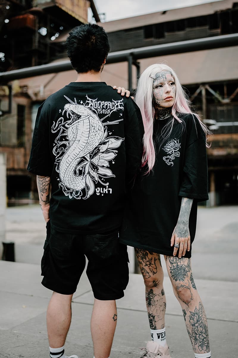 Black oversized t-shirt with SERPENT OF SIAM OVERSIZED TEE UNISEX print - Wolfpack Clothing