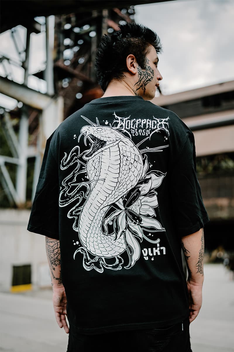 Black oversized t-shirt with SERPENT OF SIAM OVERSIZED TEE UNISEX print - Wolfpack Clothing