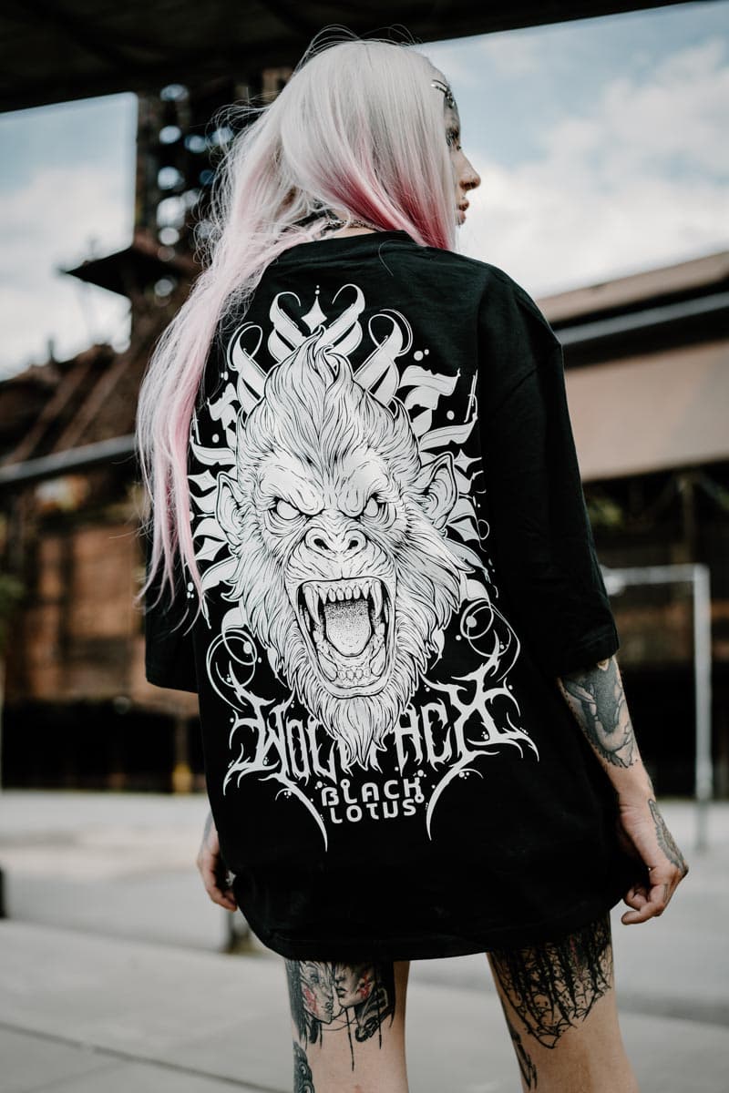Black oversized t-shirt with TEMPLE GUARDIAN OVERSIZED TEE UNISEX print - Wolfpack Clothing