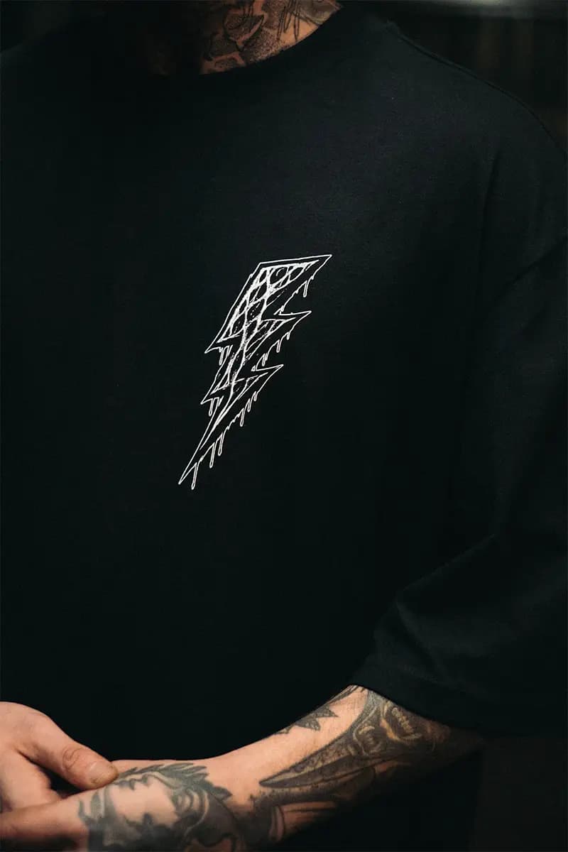 Black oversized t-shirt with VOLTGNAW OVERSIZED TEE UNISEX print - Wolfpack Clothing