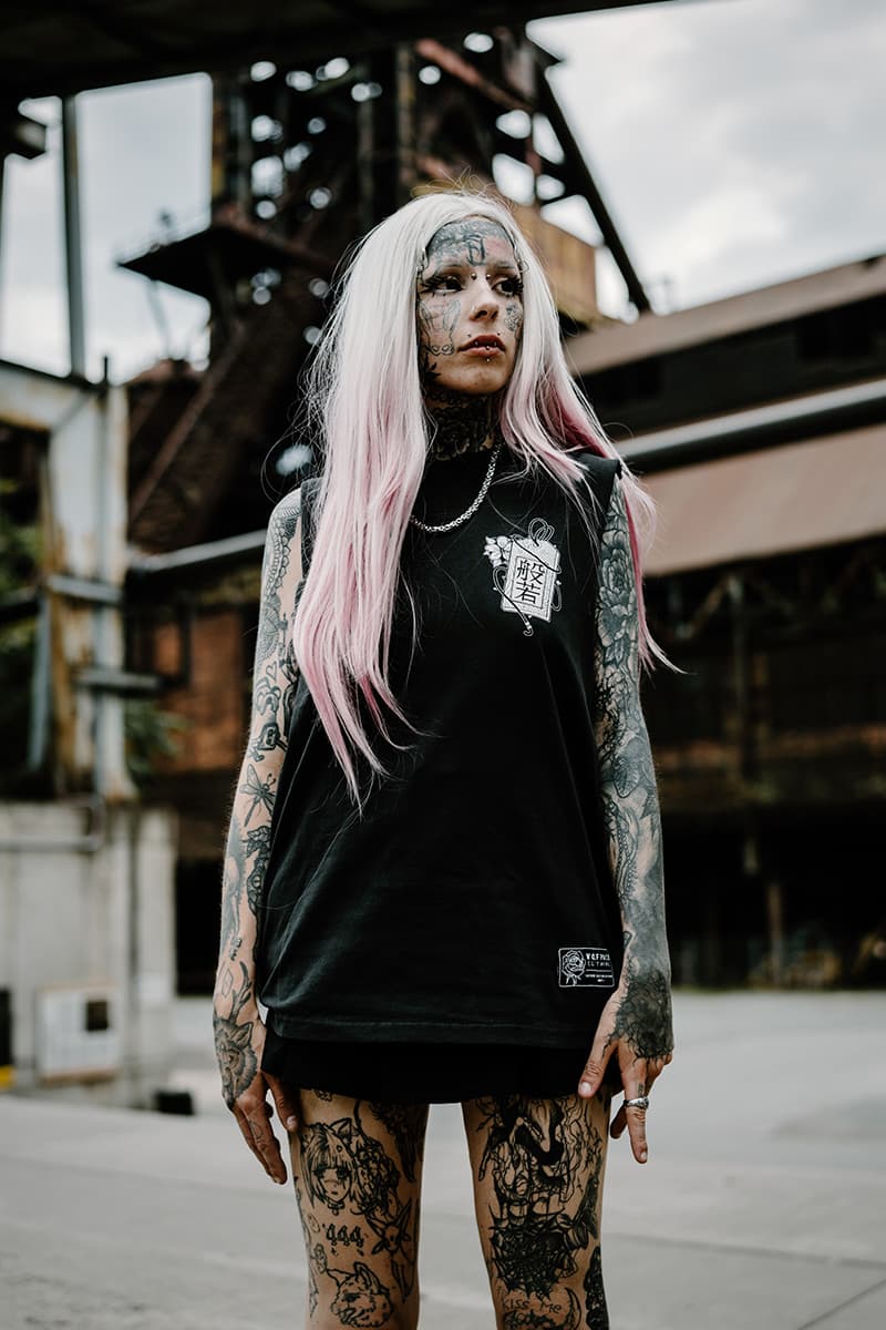 Black heavy tank top with HANNYA HEAVY FADED TANK UNISEX print - Wolfpack Clothing