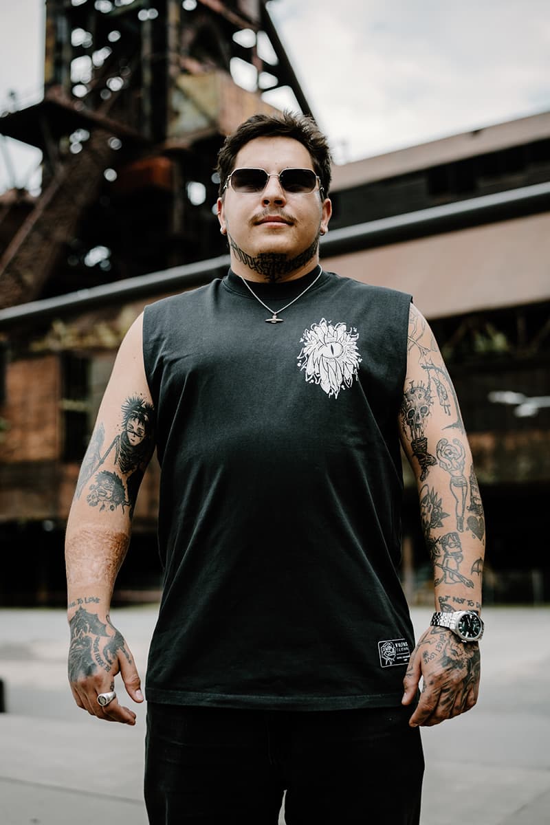 Black heavy tank top with SCALES & SILENCE HEAVY FADED TANK UNISEX print - Wolfpack Clothing