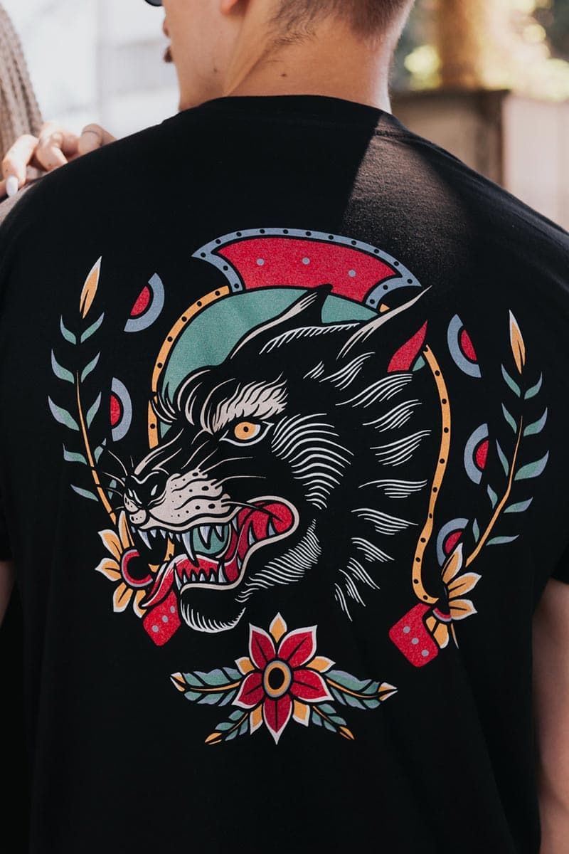 Black t-shirt with OLD SCHOOL WOLF TEE UNISEX print - Wolfpack Clothing