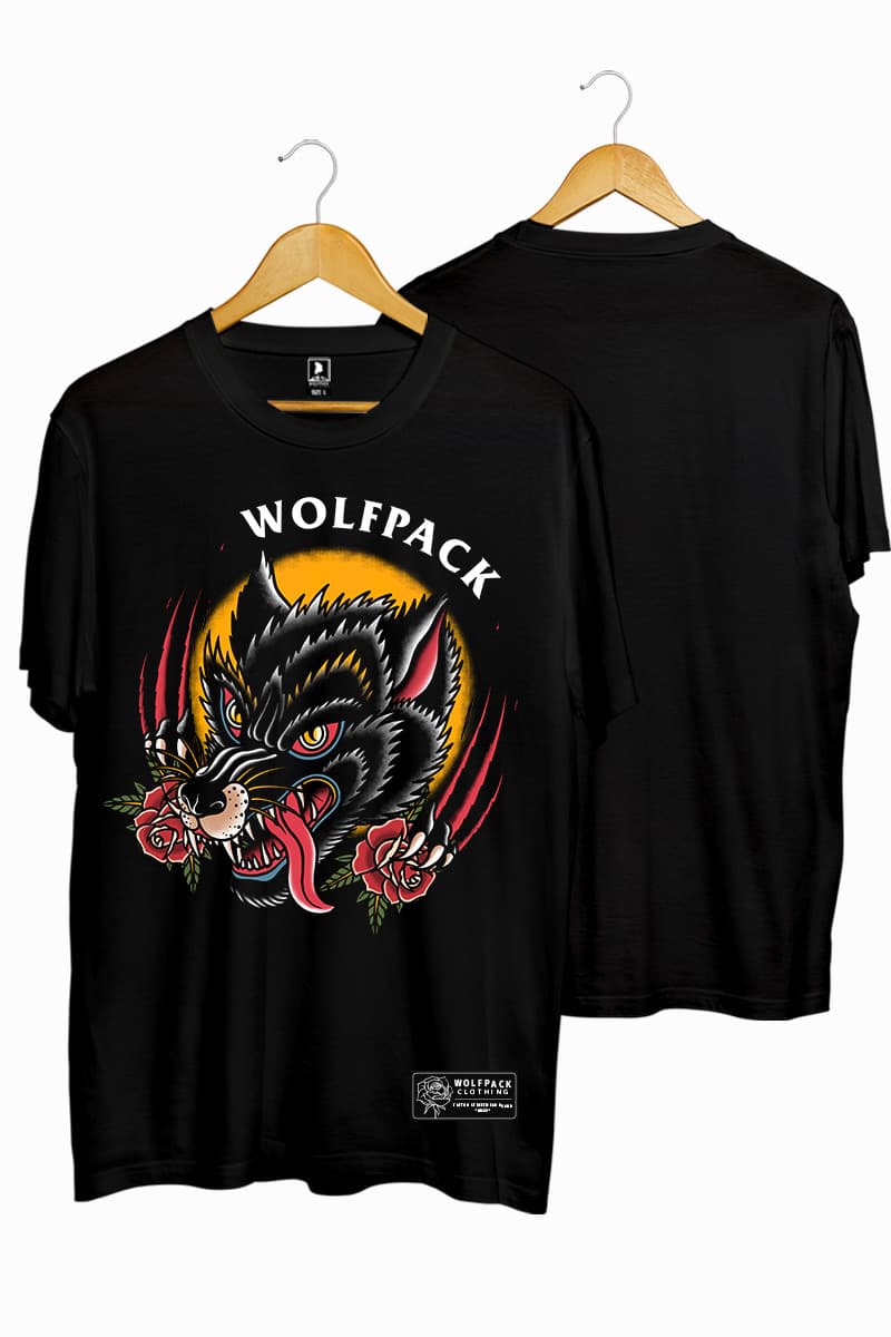 Black t-shirt with TRADITIONAL WOLF TEE UNISEX print - Wolfpack Clothing